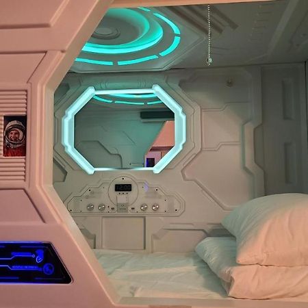 Hostel Aria Capsule Кишинев Екстериор снимка